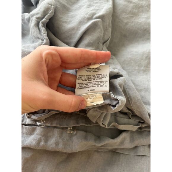 RH Stone Washed Belgian Linen King Duvet & Pillowcases - Pale Blue - Picture 3 of 7